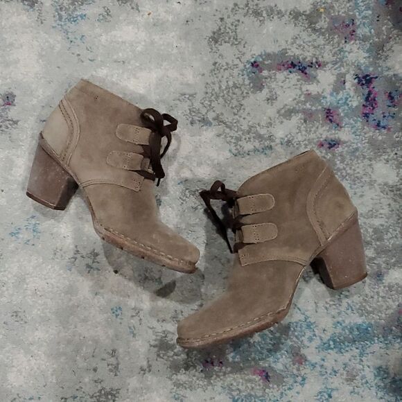 Clarks Tan Suede Heeled Ankle Boots - Picture 2 of 12